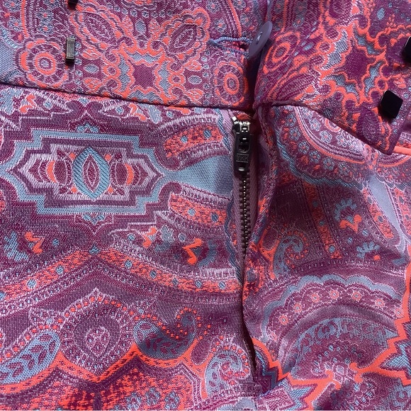 Nanette Lepore Whimsical Shorts 4” - Picture 7 of 7